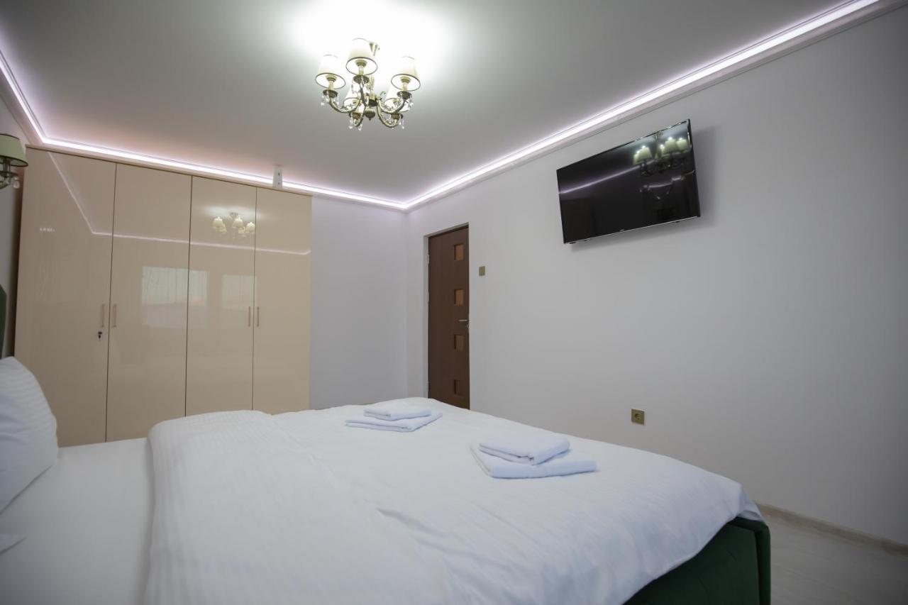 Apartament Gold Tirgu Ocna Exterior photo
